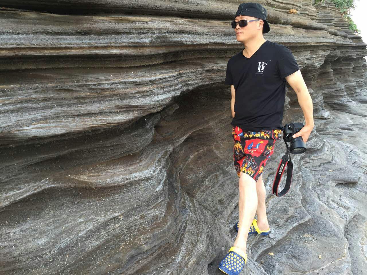 黄哥的自然之旅，探索美景，寻找内心的宁静与平和
