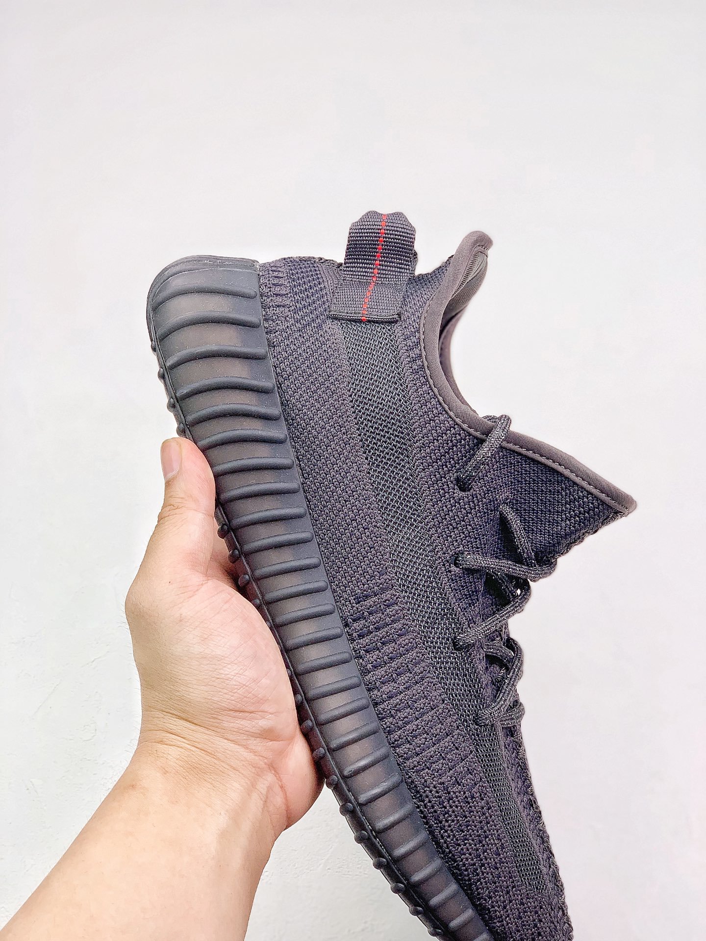 阿迪达斯椰子最新款——科技前沿与时尚生活的完美融合之作