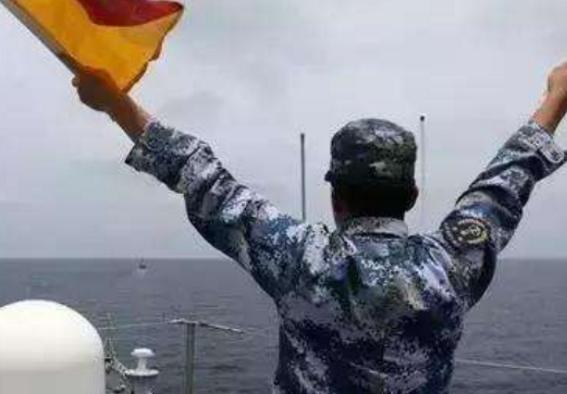 最新军事信息中的温情篇章